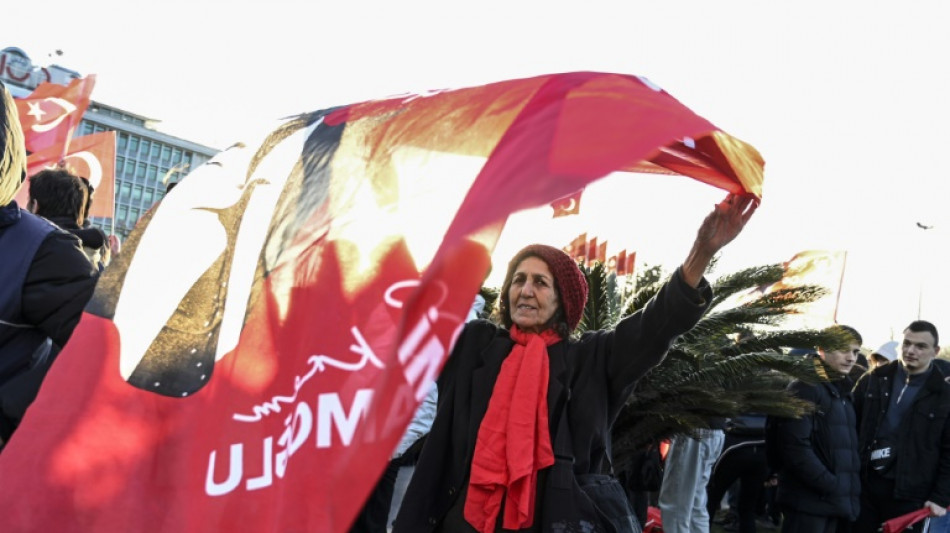 Turquie: nouveaux rassemblements &agrave; Istanbul apr&egrave;s l'arrestation du maire d'opposition