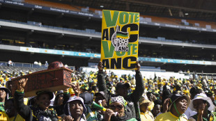 Elezioni in Sudafrica, secondo i sondaggi l'Anc &egrave; in calo