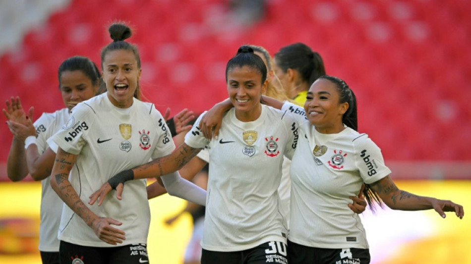  Corinthians vence Colo-Colo (2-0) na estreia da Libertadores feminina 