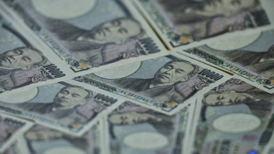 Tech bounce lifts Asia stocks, oil extends gains on US-Iran fears 