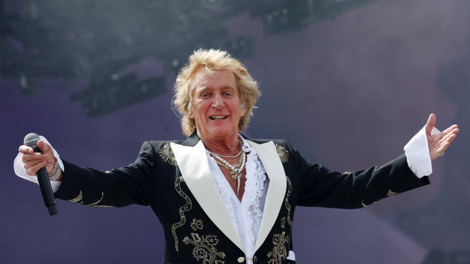  Rod Stewart annulla date del tour Usa dopo intervento al cuore 