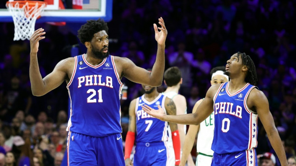 NBA: Embiid &eacute;coeure Boston, LeBron coeur de lion   