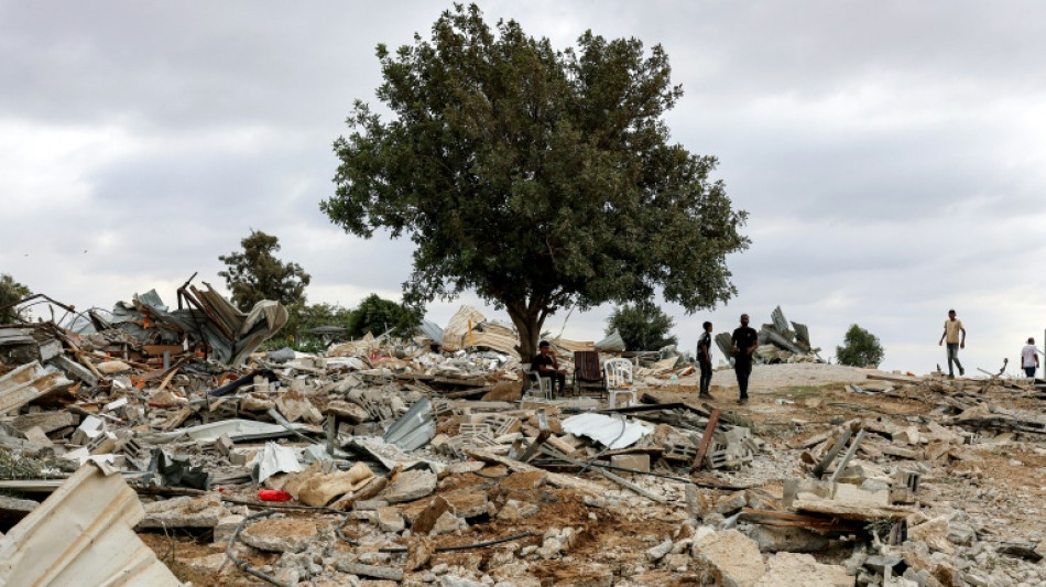  "Tenir bon": en Isra&euml;l, des B&eacute;douins d&eacute;termin&eacute;s &agrave; rester sur leurs terres malgr&eacute; les d&eacute;molitions 