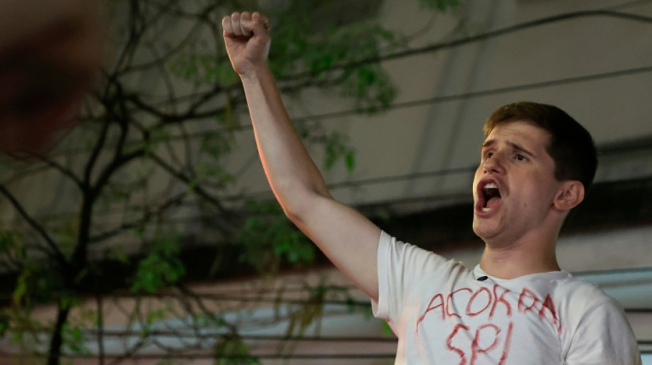  Das redes sociais ao voto, os jovens influenciadores na vanguarda conservadora no Brasil 