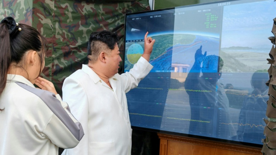  Coreia do Norte dispara m&uacute;ltiplos m&iacute;sseis bal&iacute;sticos contra o Mar do Jap&atilde;o 