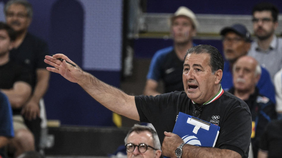  Pallavolo: De Giorgi, "spiace per sconfitta, ma guardiamo agli Europei" 