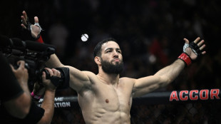 UFC Paris: Nassourdine Imavov marque des points dans sa quête du titre