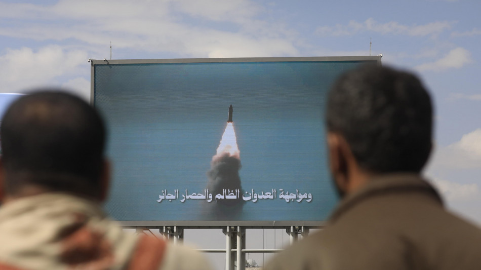  Ft, gli Houthi promettono di non prendere di mira le navi europee 
