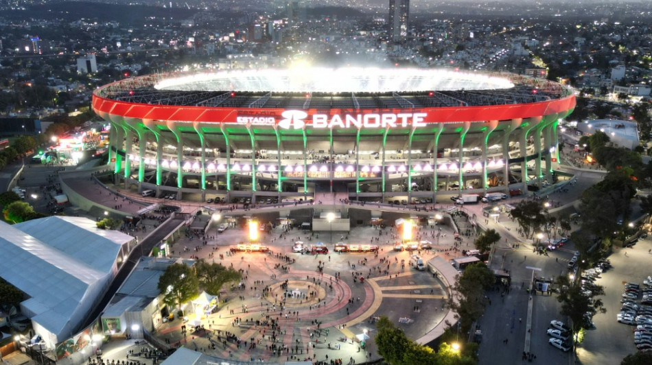  75 Tage vor WM-Start: Aztekenstadion wiederer&ouml;ffnet 