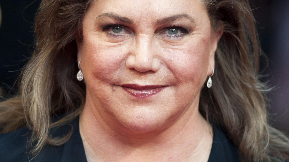 Il dramma di Kathleen Turner in sedia a rotelle