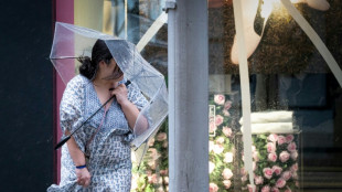 Supertifón Ragasa azota Hong Kong tras causar 14 muertos en Taiwán