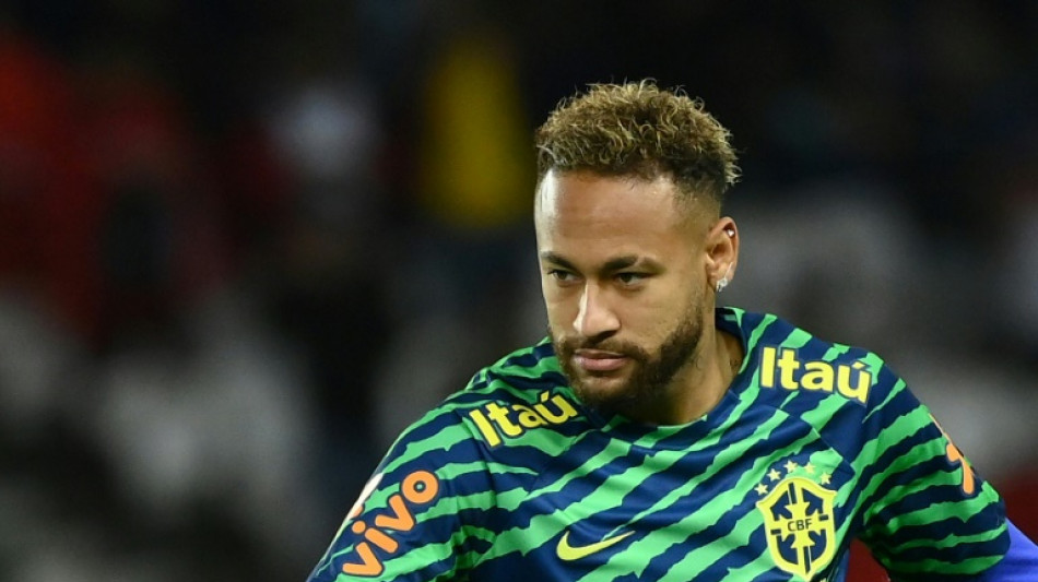 Mondial-2022: Neymar et Alves en qu&ecirc;te d'une sixi&egrave;me &eacute;toile pour le Br&eacute;sil, Firmino pas retenu