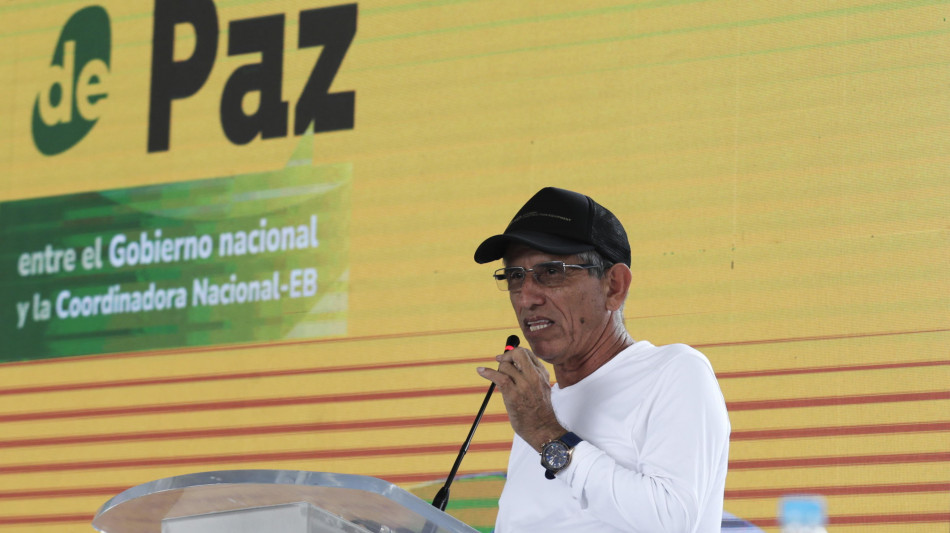  Colombia, cento guerriglieri depongono le armi nel Putumayo 