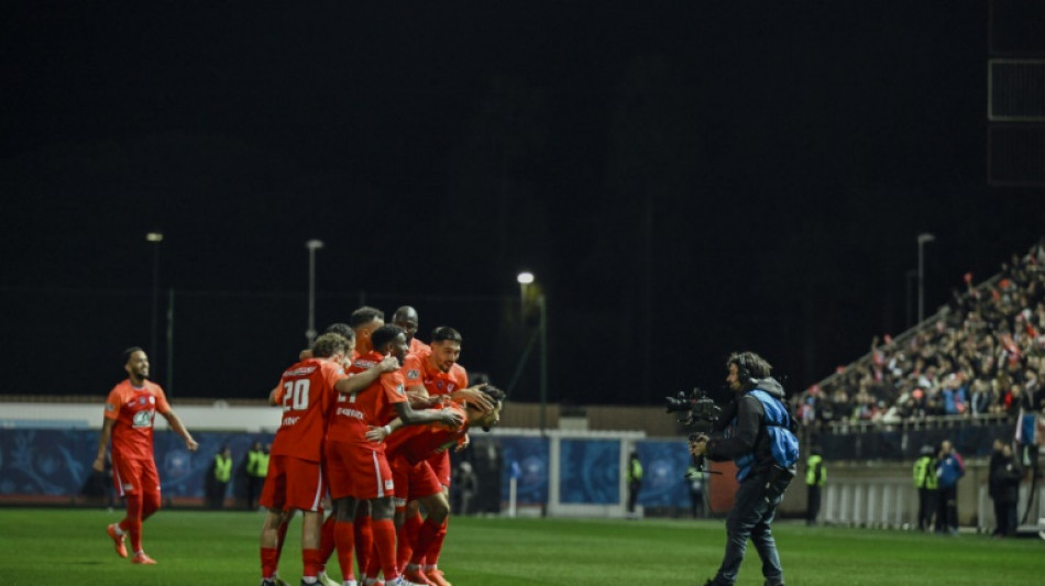 Cannes, da 4&ordf; divis&atilde;o, avan&ccedil;a &agrave;s semifinais da Copa da Fran&ccedil;a