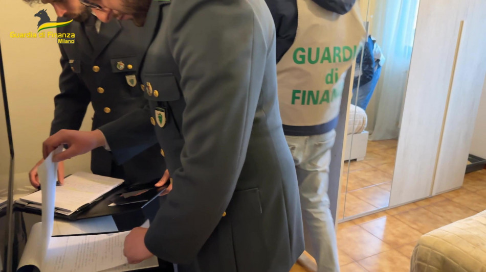 'Investimenti-truffa' a imprenditori, sequestro da 18 milioni