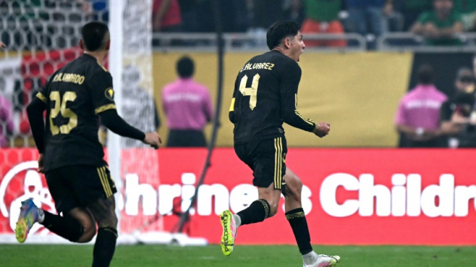 Foot: le Mexique bat les Etats-Unis et remporte sa 10e Gold Cup