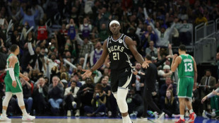 NBA: Holiday sauve les Bucks face &agrave; des Celtics d&eacute;cim&eacute;s dans le choc de l'Est