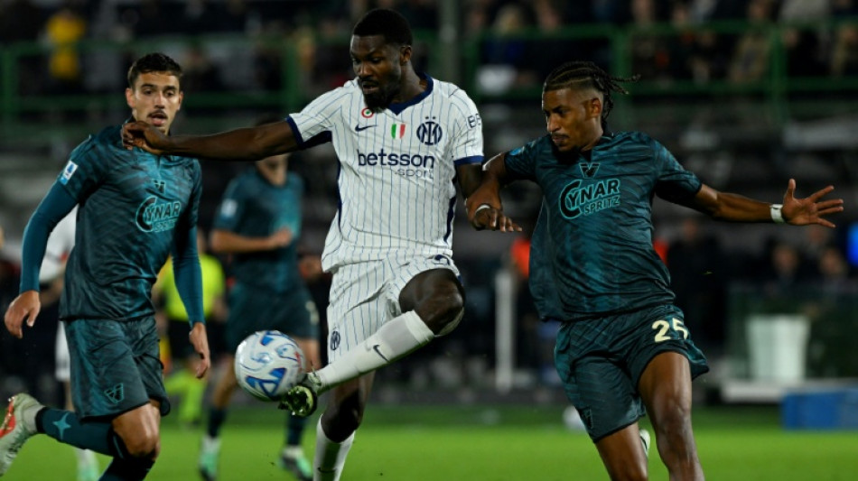  Italie: l'Inter Milan rejoint la Lazio en t&ecirc;te, la Juventus et l'AC Milan chutent 
