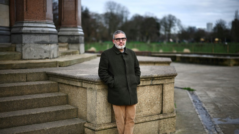 Ap&oacute;s voltar de Gaza, m&eacute;dico relata 'tsunami' de dor e de crimes de guerra