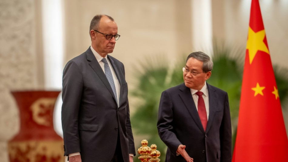  Merz anuncia un pedido chino de cerca de 120 aviones a Airbur durante su visita a Pek&iacute;n 