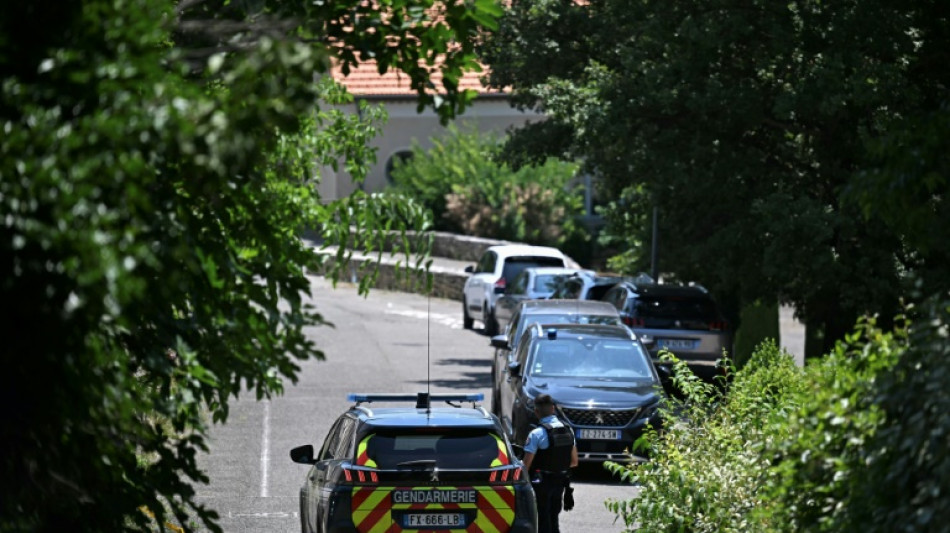 Fusillade mortelle à un mariage dans le Luberon: deux gardes à vue et des révélations sur le mari
