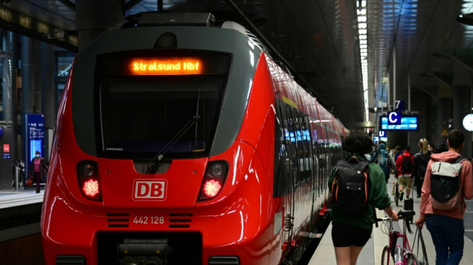 Studie: Deutschlandticket f&uuml;hrt zu Verlagerung vom Auto auf die Schiene