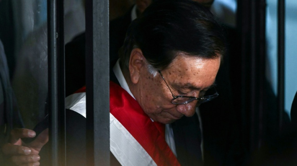  Presidente interino do Peru &eacute; criticado por declara&ccedil;&otilde;es sexuais sobre menores 