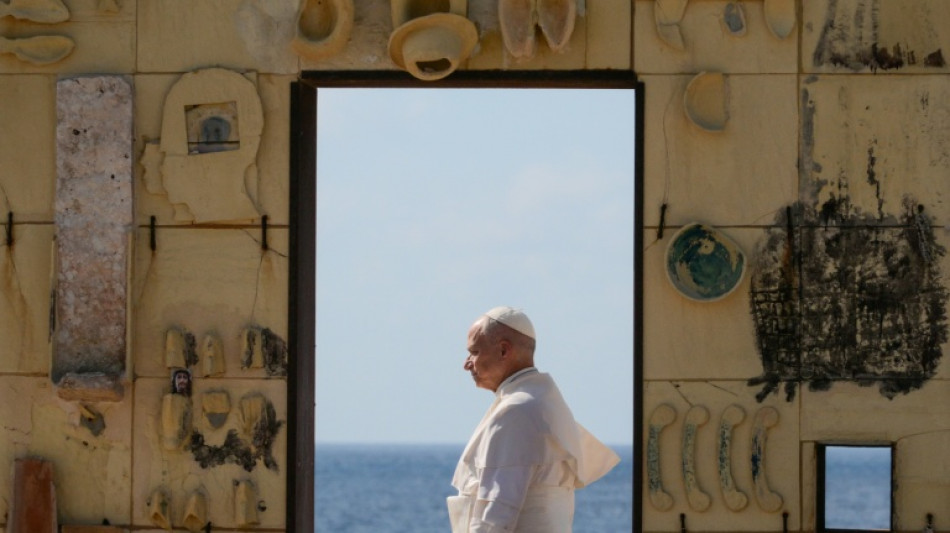  Papst ruft auf Lampedusa zu mehr Schutz und Integration von Migranten auf 