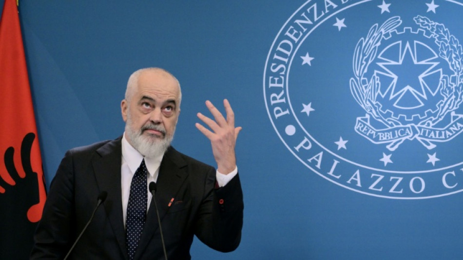  Una actriz albanesa denuncia el uso de su imagen para personificar a una ministra creada por IA 