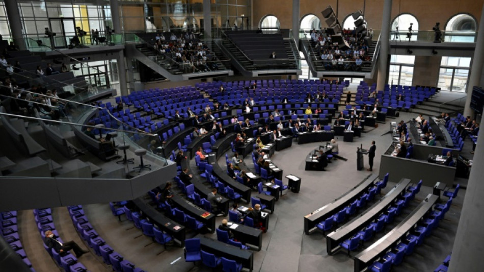 Starker Anstieg an Gro&szlig;spenden an Parteien seit  Ampel-Aus - CDU liegt vorne