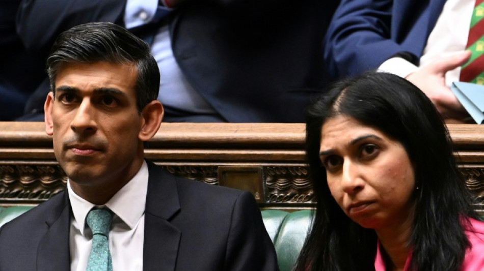 Justiça britânica declara 'ilegal' expulsar demandantes de asilo para Ruanda