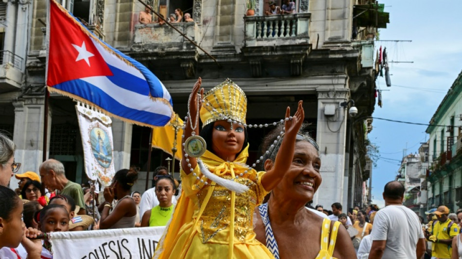  Saints et divinit&eacute;s, refuges des Cubains face &agrave; la crise 