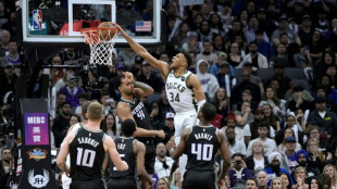 NBA: Giannis r&egrave;gne chez les Kings, Thompson br&ucirc;lant face aux Suns