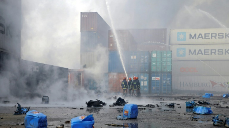 Una gigantesca explosi&oacute;n en un dep&oacute;sito de contenedores en Banglad&eacute;s deja al menos 38 muertos