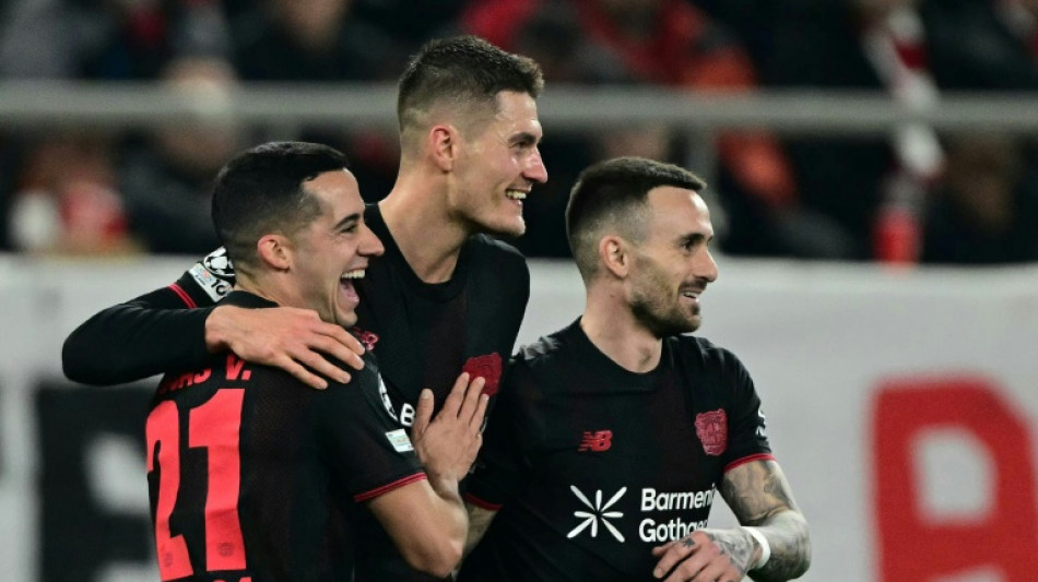  Leverkusen vence na visita ao Olympiacos (2-0) e fica mais perto das oitavas da Champions 