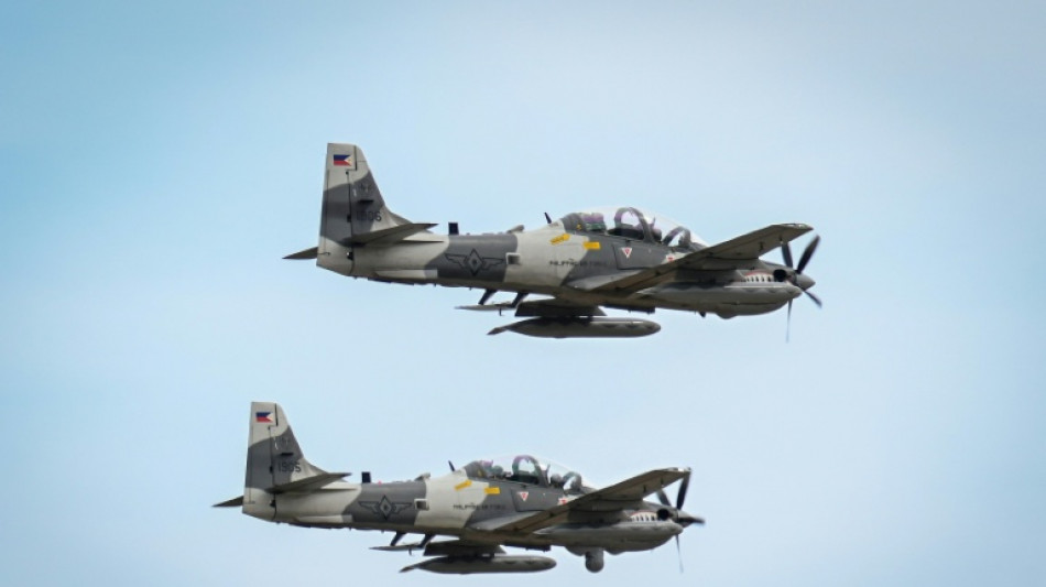 Paraguai adquire 6 avi&otilde;es Super Tucano da Embraer para combater crime organizado