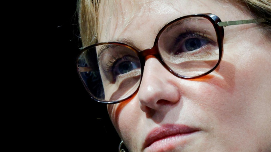 Atriz francesa Judith Godr&egrave;che exibe rostos do #MeToo em Cannes