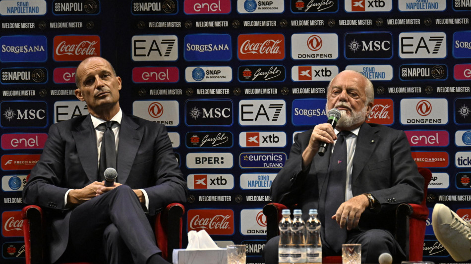  De Laurentiis ad Allegri, 'ma allora vuoi arrivare in finale di Champions?' 