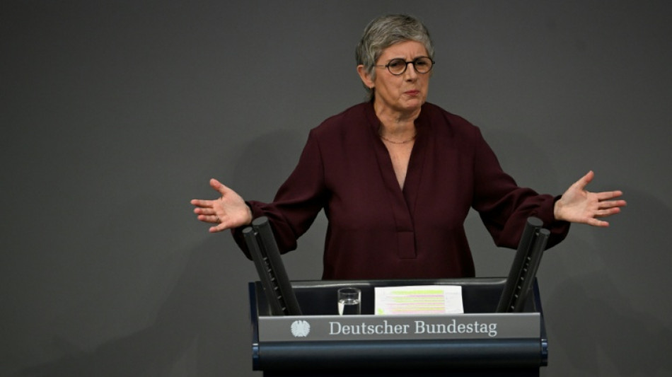  Gr&uuml;ne fordern Merz zu mehr Unterst&uuml;tzung f&uuml;r Ukraine auf  