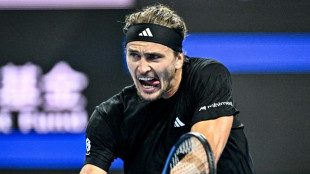 Schmerzen am Zeh: Zverev m&uuml;ht sich in Runde drei