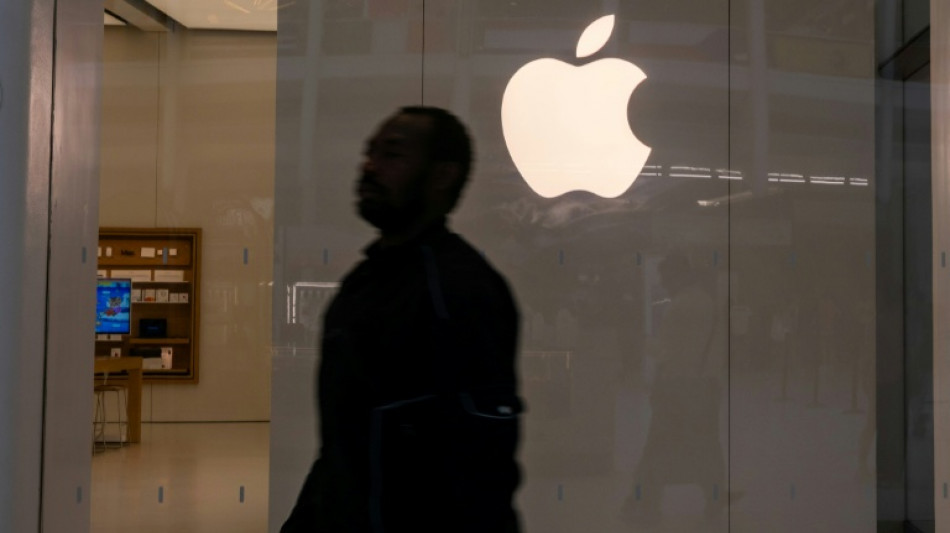  US stocks gain after reassuring inflation data, tech giants advance 