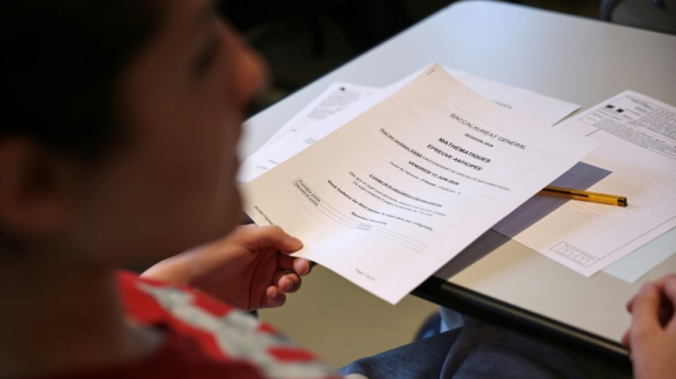  "C'&eacute;tait des calculs simples": les &eacute;l&egrave;ves en 1&egrave;re ont &eacute;trenn&eacute; l'&eacute;preuve anticip&eacute;e du bac en maths 