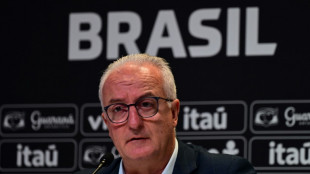 Amistoso contra Inglaterra &eacute; de 's&eacute;rio risco', diz Dorival