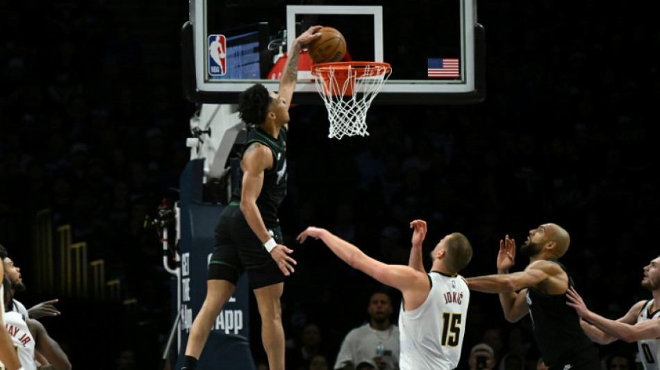  Play-offs NBA: les Wolves sortent les Nuggets pour d&eacute;fier les Spurs, les Knicks qualifi&eacute;s 