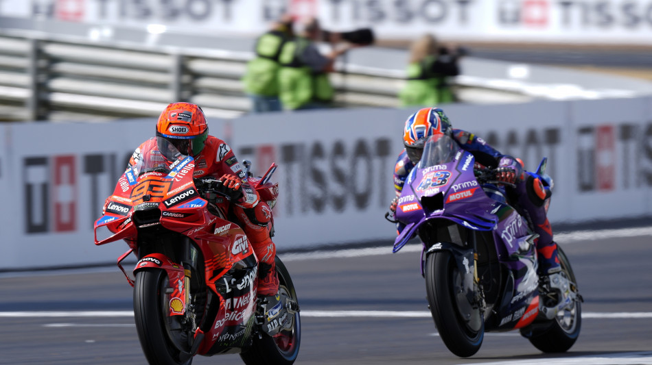 MotoGP: Gb, olio in pista e gara interrotta al 2/o giro