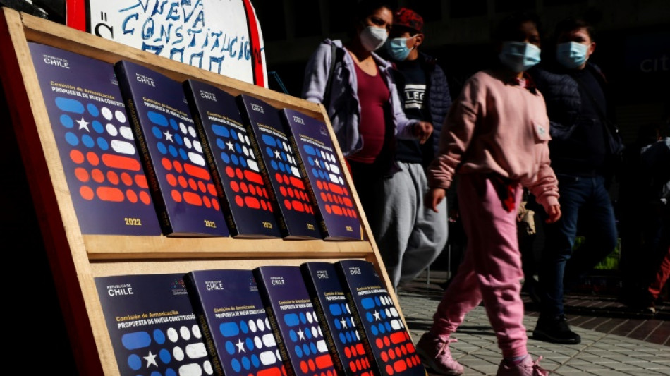 Chile a un mes de decidir su destino con nueva Constituci&oacute;n