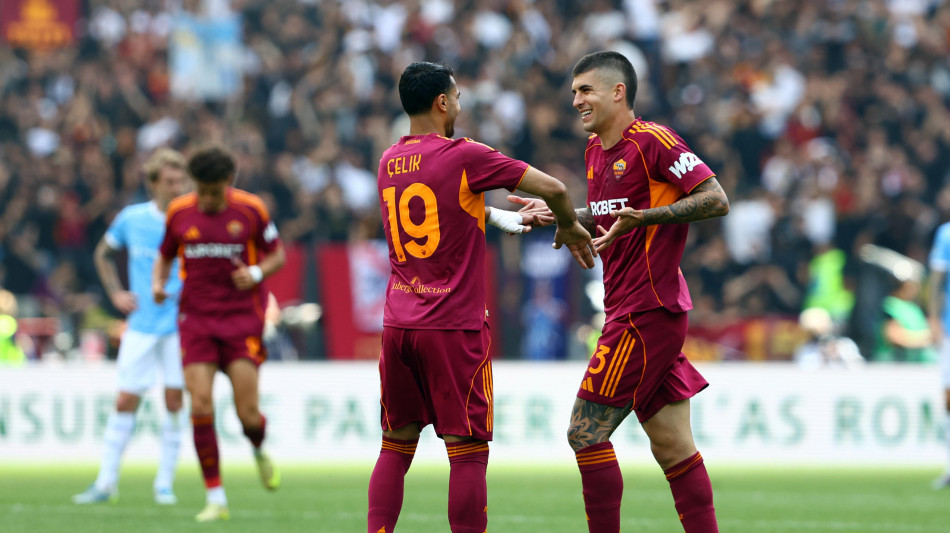 Mancini eroe dell'Olimpico, doppietta nel derby e la Roma "vede" la Champions 