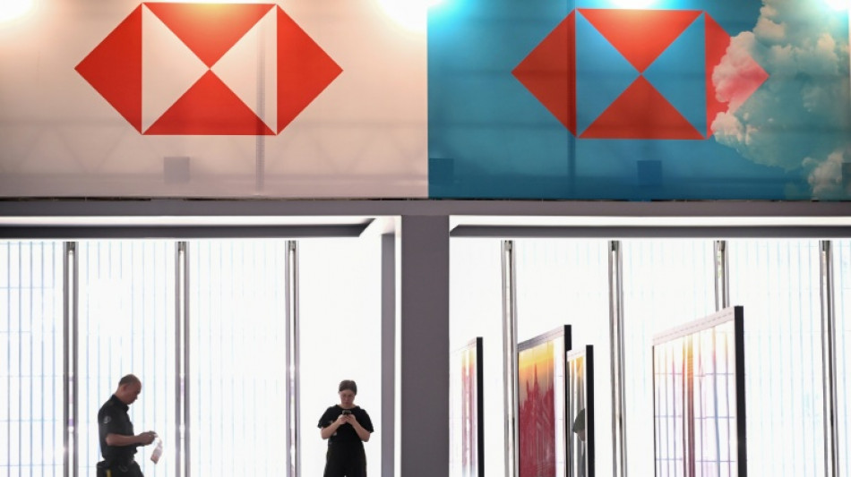  HSBC profit jumps on higher rates, lower costs 