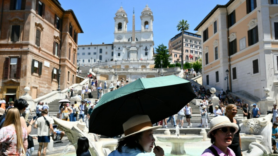  Scientists warn of record heat, threats to climate monitoring 