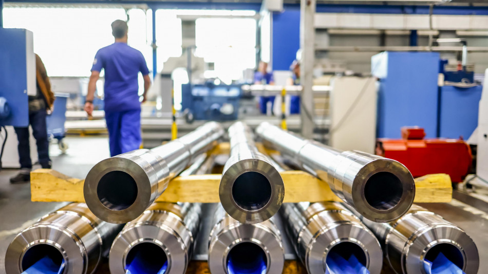  Confindustria, migliorano aspettative su produzione grandi imprese 
